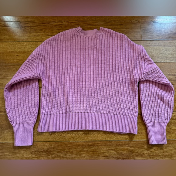 NWOT Abercrombie & Fitch Sweater in Pink - Picture 3 of 4